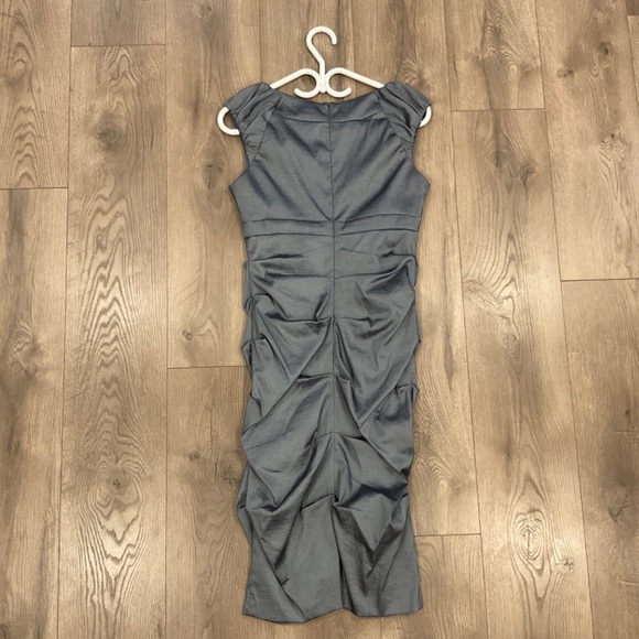 Gray Laura dress size 6 - Picture 2 of 5